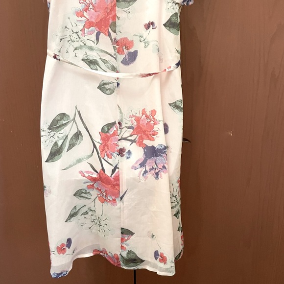 Motherhood Maternity Size Small Midi Length floral Dress. - Picture 6 of 14